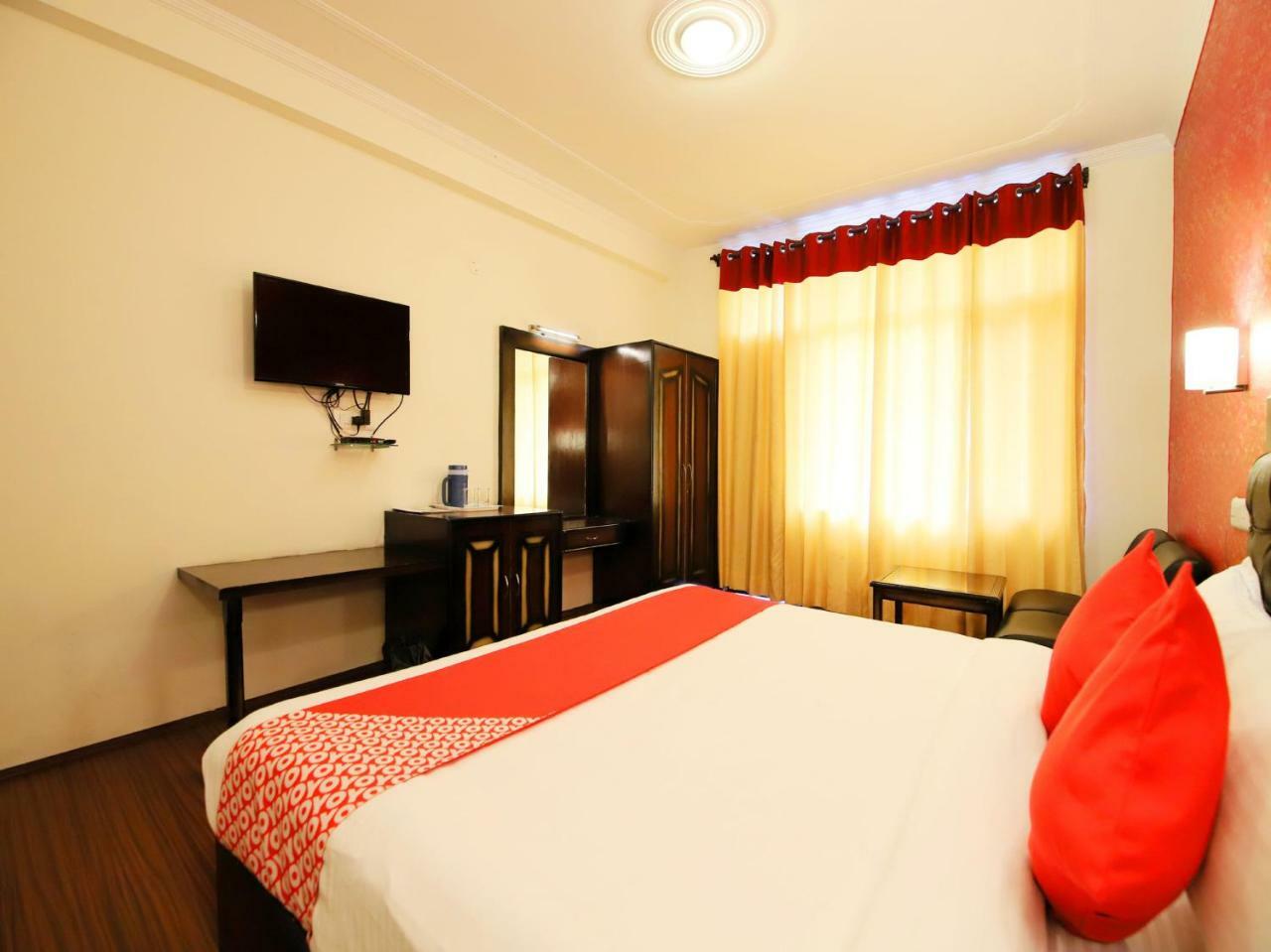 Hotel Oyo 3146 Six Season Regency Jagatsukh Zewnętrze zdjęcie