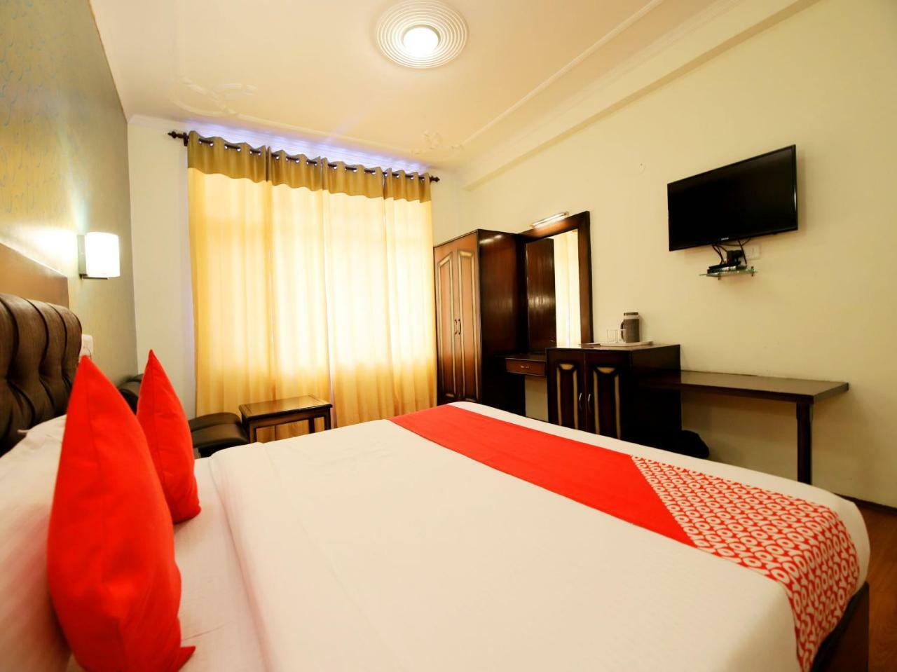 Hotel Oyo 3146 Six Season Regency Jagatsukh Zewnętrze zdjęcie