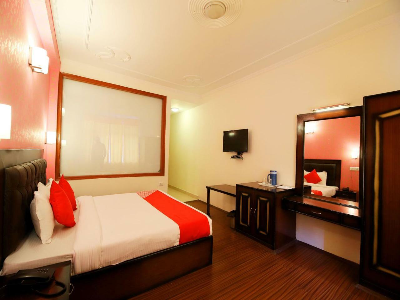 Hotel Oyo 3146 Six Season Regency Jagatsukh Zewnętrze zdjęcie
